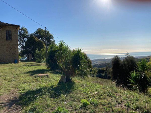 casa indipendente in vendita a Colonnella in zona San Martino