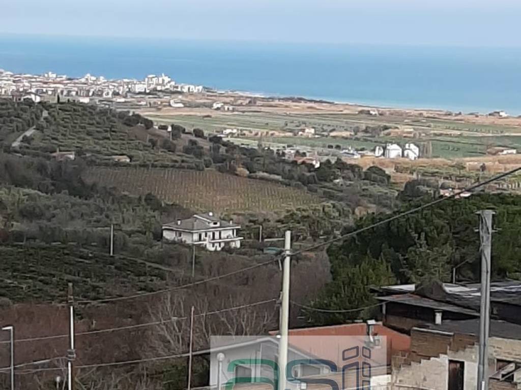 terreno agricolo in vendita a Colonnella