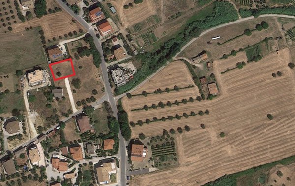 terreno edificabile in vendita a Colonnella