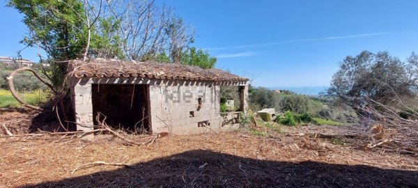 casa indipendente in vendita a Colonnella in zona Civita