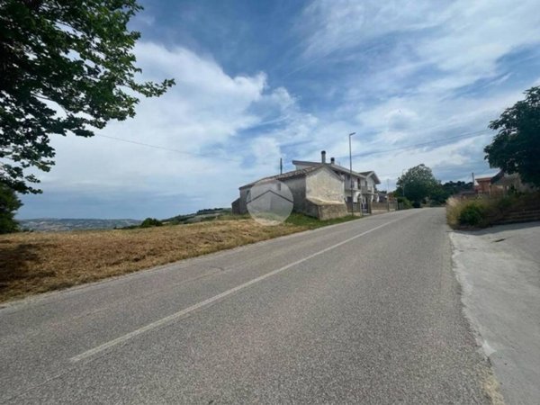 terreno edificabile in vendita a Colonnella