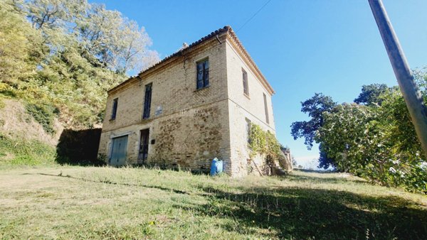casa indipendente in vendita a Colonnella in zona San Martino