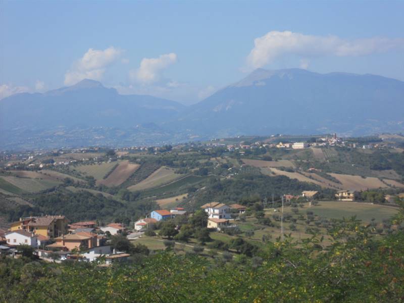 terreno edificabile in vendita a Colonnella in zona Vallecupa