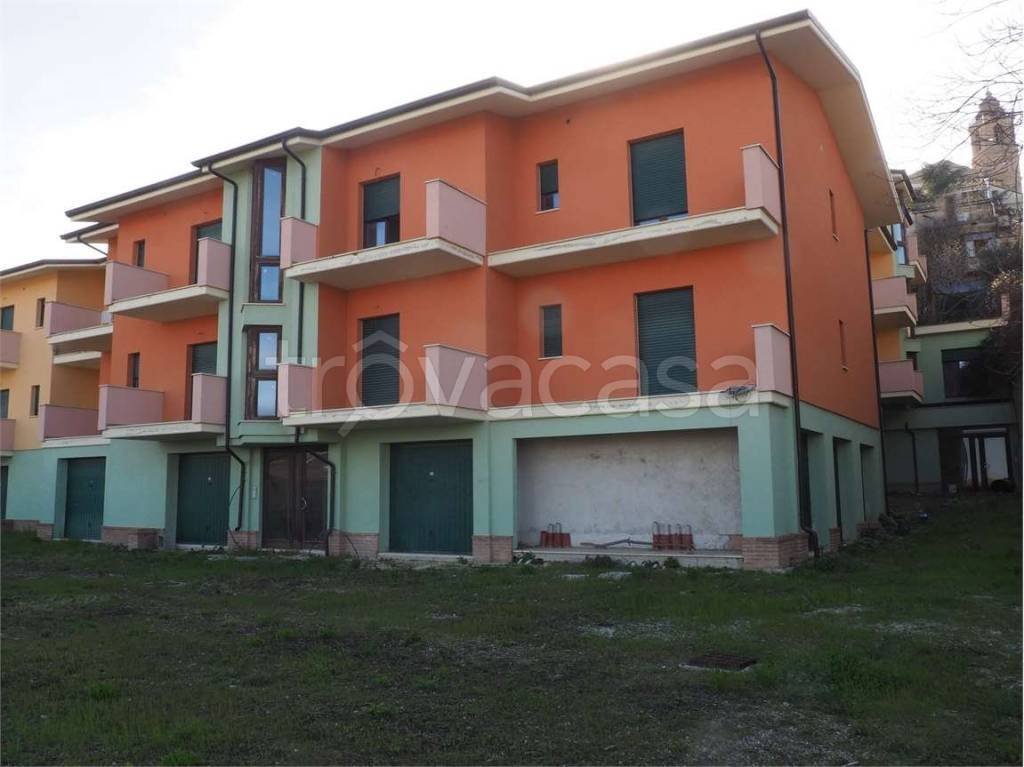 casa indipendente in vendita a Colonnella