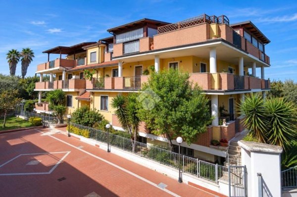 appartamento in vendita a Colonnella in zona San Giovanni