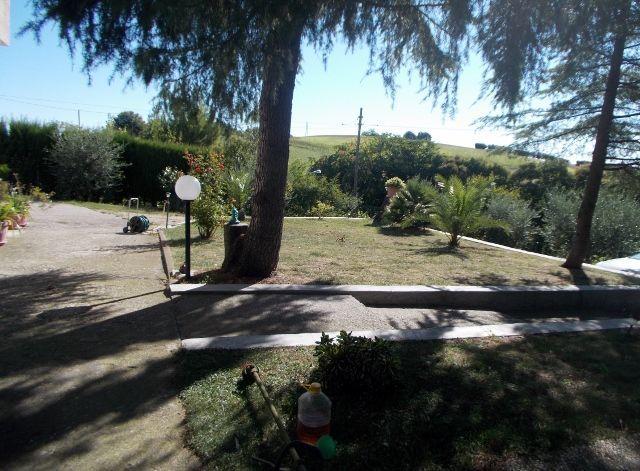 casa indipendente in vendita a Controguerra