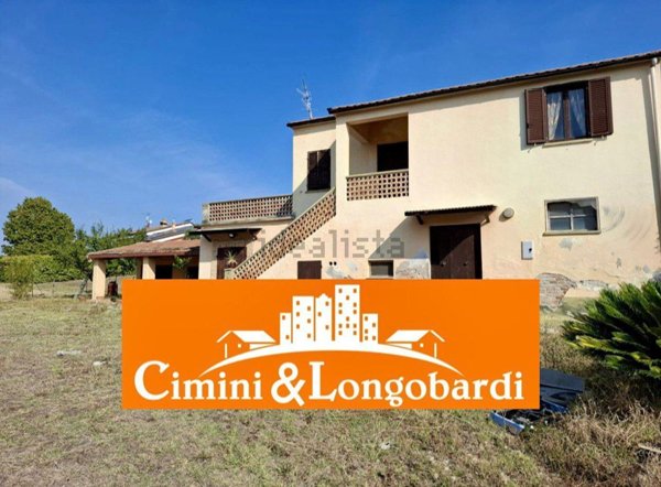 casa indipendente in vendita a Controguerra