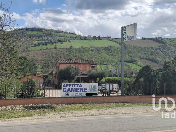 casa indipendente in vendita a Controguerra