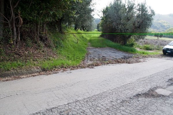 casale in vendita a Controguerra