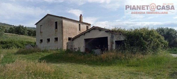 casa indipendente in vendita a Controguerra