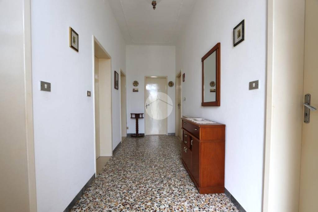 casa indipendente in vendita a Controguerra