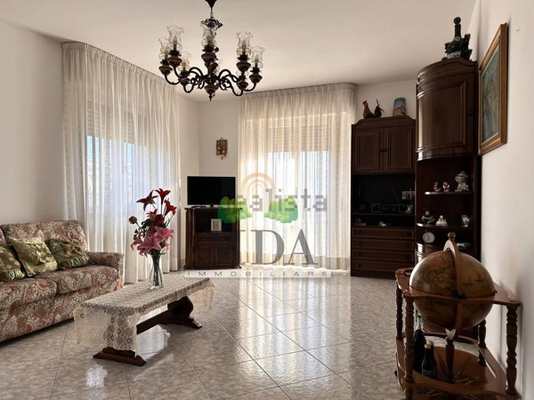 appartamento in vendita a Controguerra