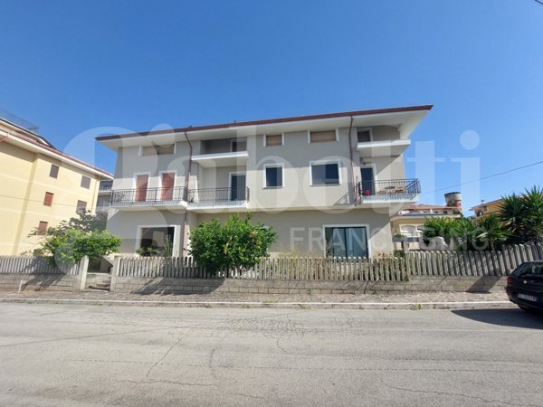 appartamento in vendita a Controguerra