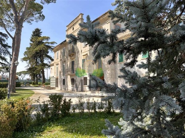 casa indipendente in vendita a Corropoli