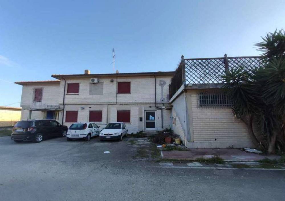 capannone in vendita a Corropoli