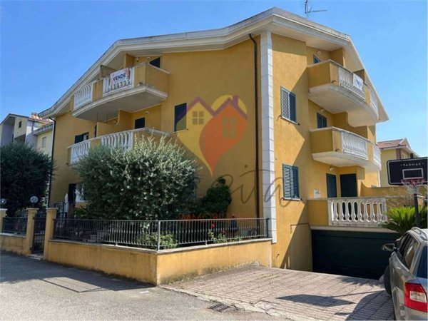 casa indipendente in vendita a Corropoli
