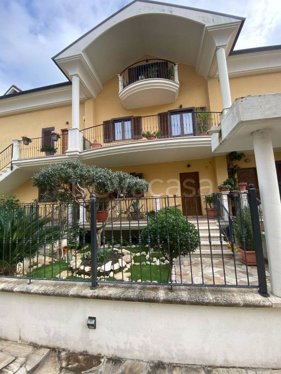casa indipendente in vendita a Corropoli