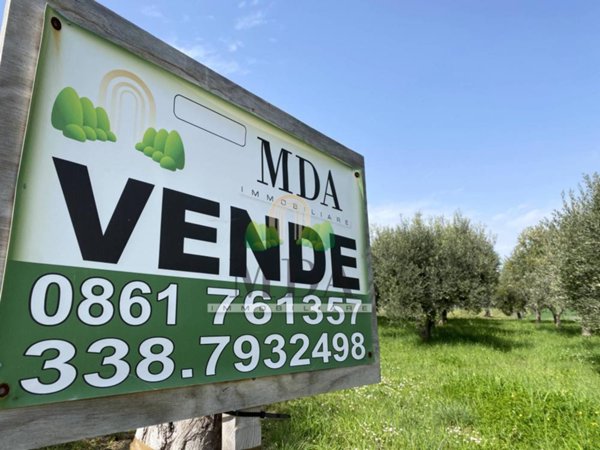 terreno edificabile in vendita a Corropoli