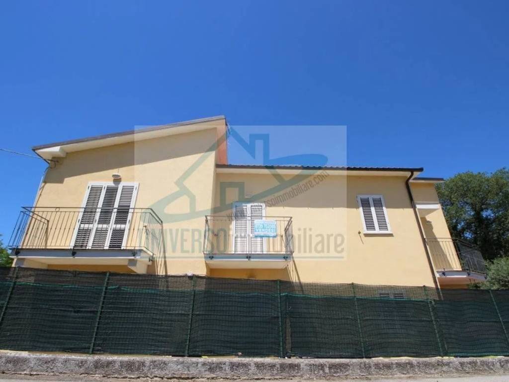 casa indipendente in vendita a Corropoli