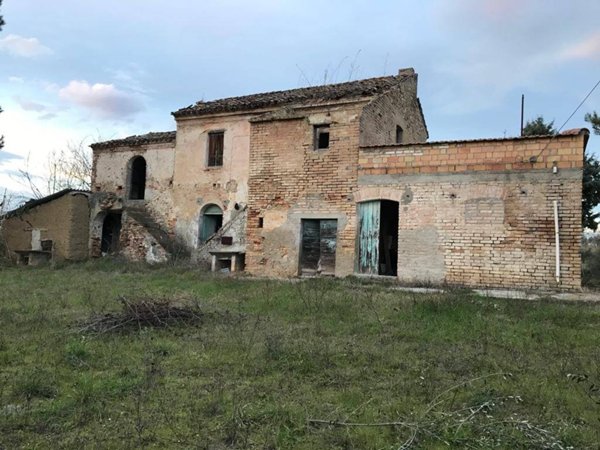 pentavano in vendita a Corropoli