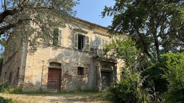 casa indipendente in vendita a Corropoli in zona Montagnola