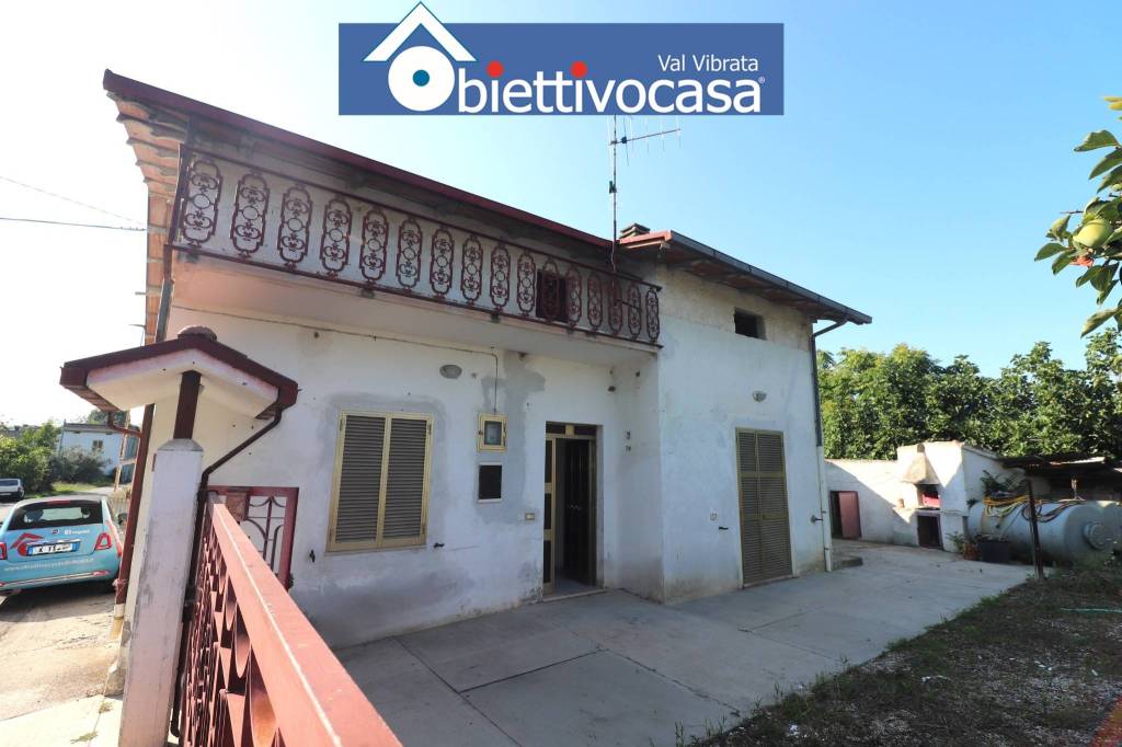casa indipendente in vendita a Corropoli in zona Accattapane