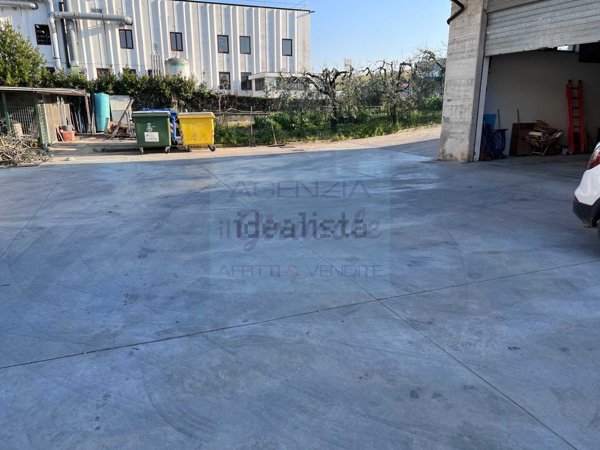 capannone in vendita a Corropoli