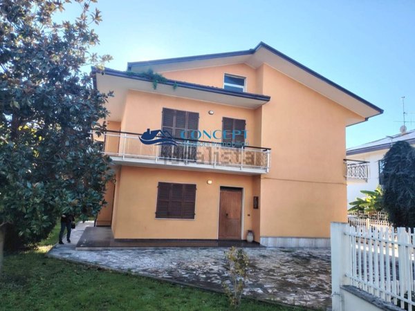 casa indipendente in vendita a Corropoli