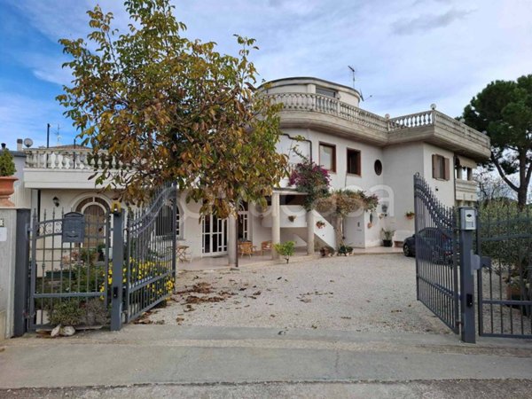 casa indipendente in vendita a Corropoli