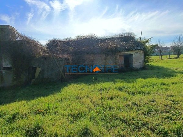 terreno edificabile in vendita a Corropoli