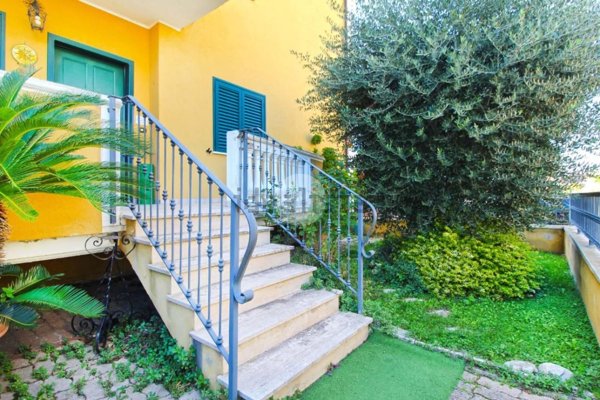 casa indipendente in vendita a Corropoli