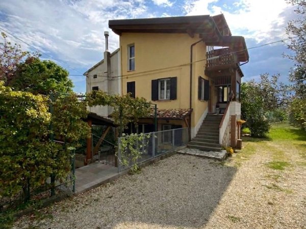 casa indipendente in vendita a Corropoli