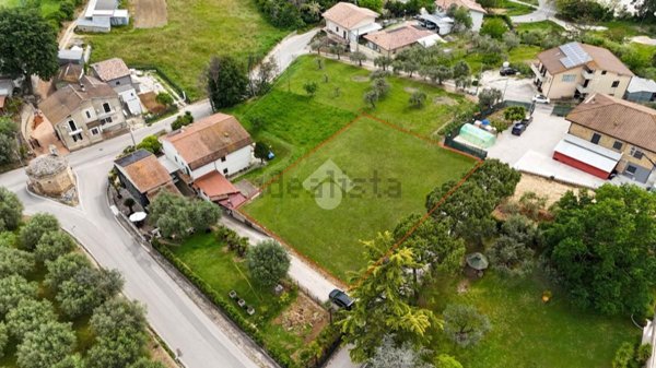 terreno edificabile in vendita a Corropoli