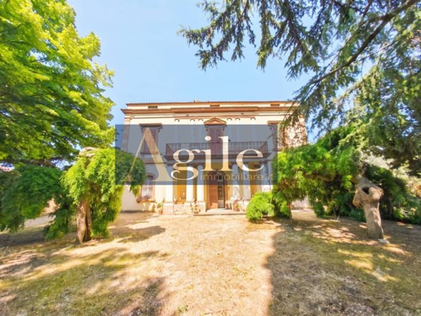 casa indipendente in vendita a Corropoli in zona Ravigliano
