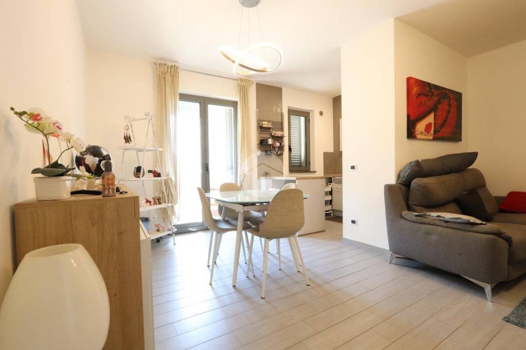 appartamento in vendita a Corropoli in zona Vibrata
