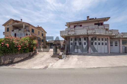 casa indipendente in vendita a Corropoli in zona Montagnola