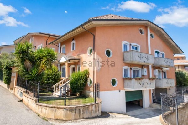 casa indipendente in vendita a Corropoli