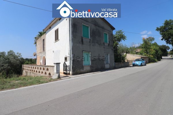 casa indipendente in vendita a Corropoli