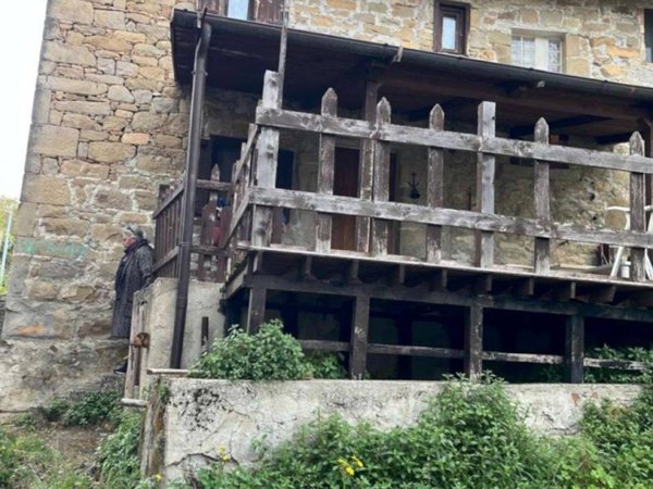 casa indipendente in vendita a Cortino in zona Servillo