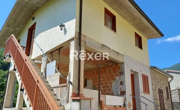 appartamento in vendita a Cortino in zona Padula