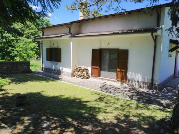 casa indipendente in vendita a Crognaleto in zona Nerito