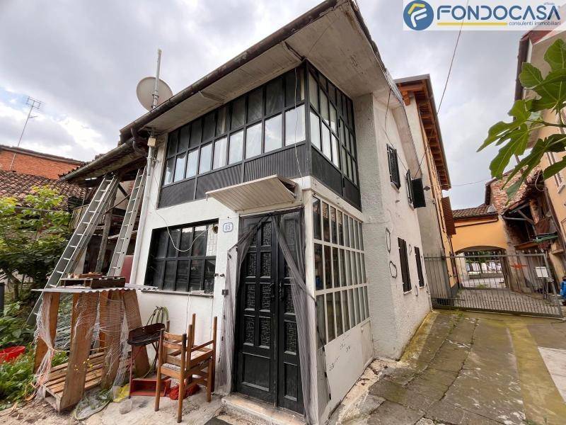 casa indipendente in vendita a Rocca de' Baldi