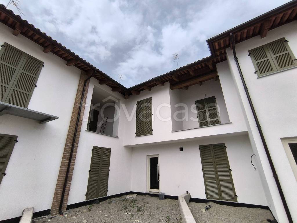 casa indipendente in vendita a Rocca de' Baldi