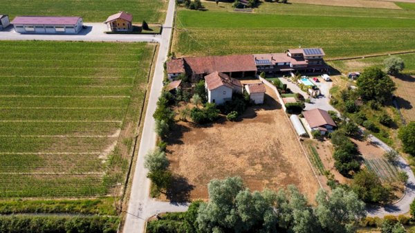 casa indipendente in vendita a Rocca de' Baldi