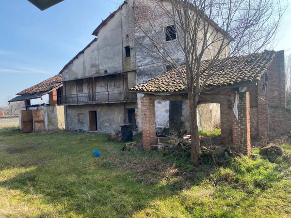 casa indipendente in vendita a Rocca de' Baldi
