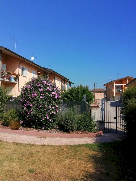 casa indipendente in vendita a Rocca de' Baldi