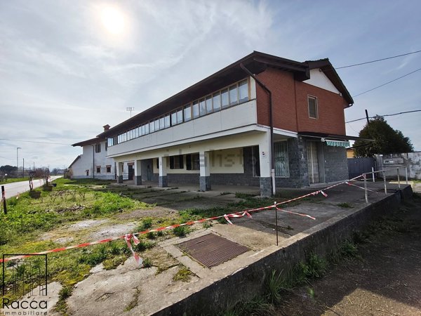 casa indipendente in vendita a Rocca de' Baldi