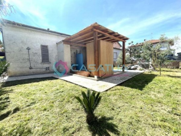 casa indipendente in vendita a Giulianova in zona Villa Pozzoni