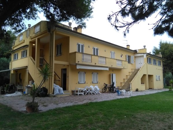 casa indipendente in vendita a Giulianova