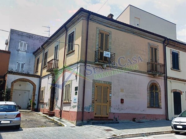 casa indipendente in vendita a Giulianova